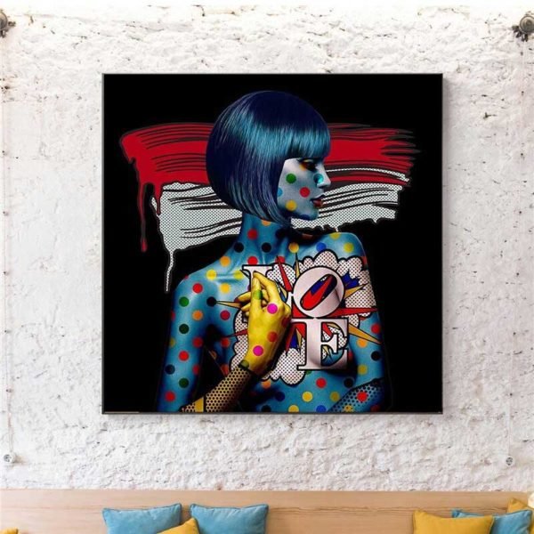 Retro pop art woman